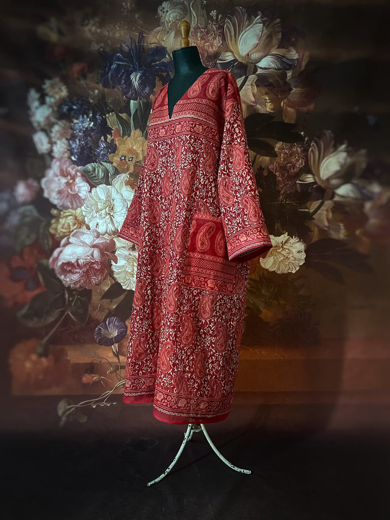 Block printed relaxed fit pure cotton kaftan inspired dress. Reversible design in blood red and indigo. Bohemian style sustainably created from vintage textiles by the Pavilion Parade studio.