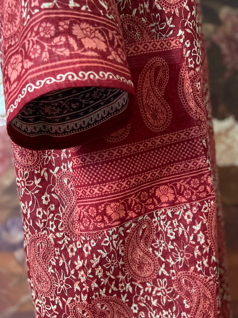Block printed relaxed fit pure cotton kaftan inspired dress. Reversible design in blood red and indigo. Bohemian style sustainably created from vintage textiles by the Pavilion Parade studio.