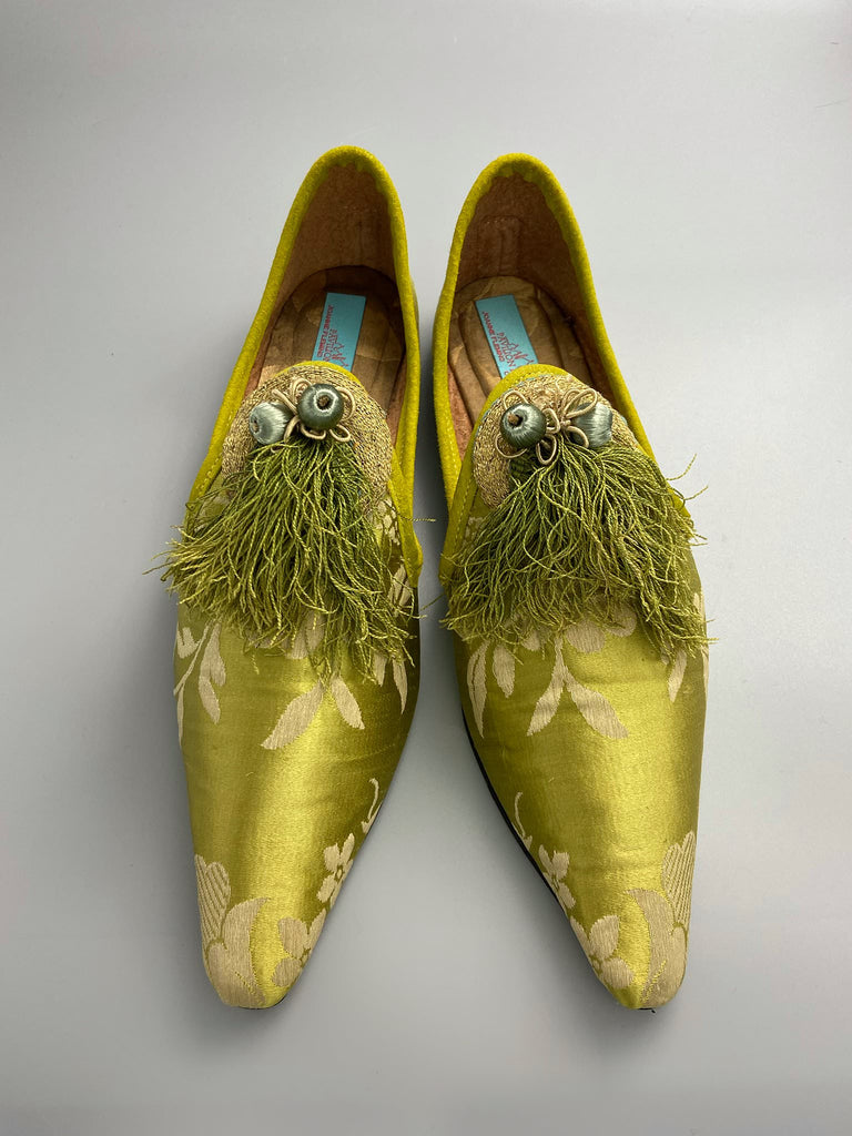Green chartreuse silk damask pointed toe shoes with tassel fringe and gold Ottoman embroidered crescents. Bohemian styles sustainably created from antique textiles by the Pavilion Parade studio. 