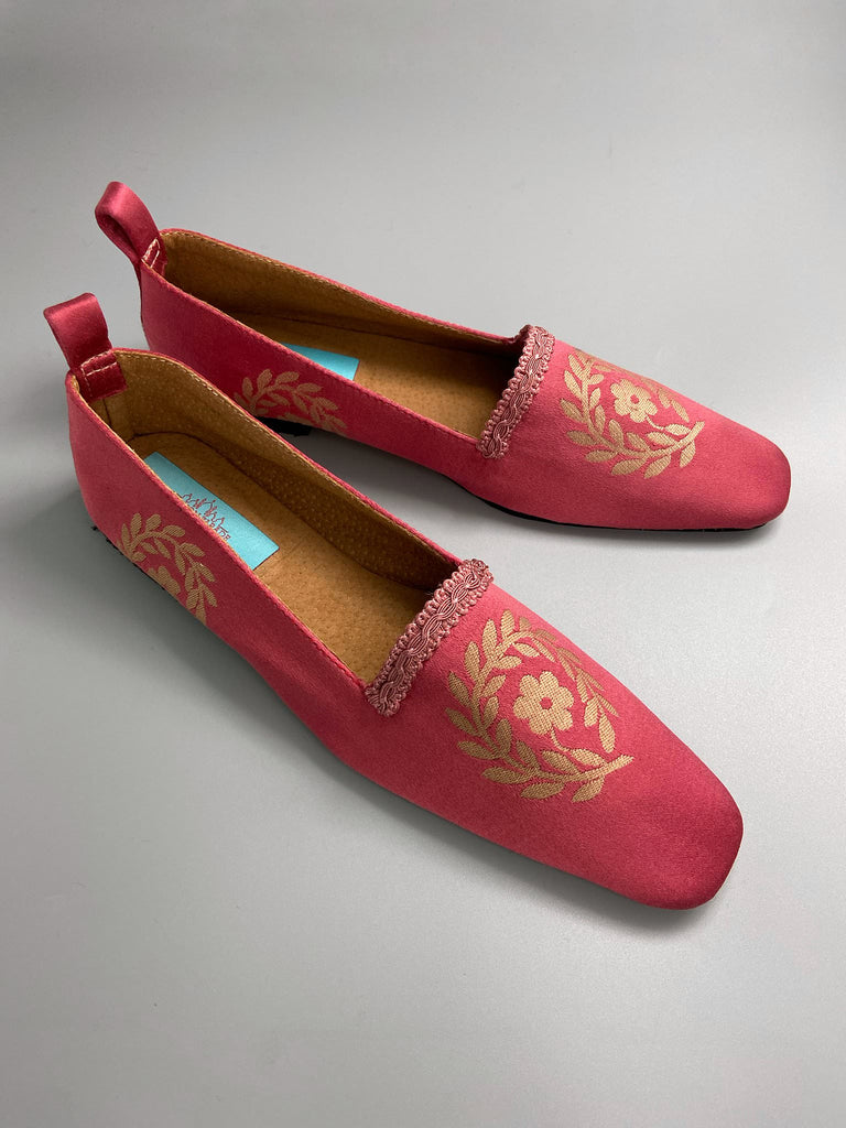 Coral silk baroque dancing slippers with pale gold laurel wreath motif and silk satin ankle ribbons. Bohemian style created from antique textiles by the Pavilion Parade studio