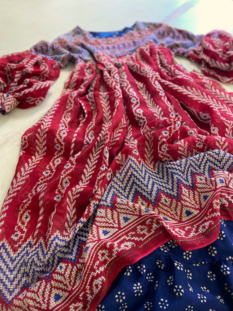 Red, blue and white volume cotton muslin midi maxi dress with balloon sleeves and pockets. Bohemian style sustainably created from vintage and antique textiles by the Pavilion Parade studio. 