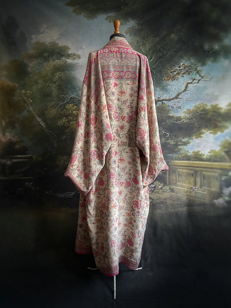 1920s inspired silk kimono robe created from vintage rose pink, pale lavender, china blue and antique ivory silk crepe. Unique bohemian designs from the Pavilion Parade studio.