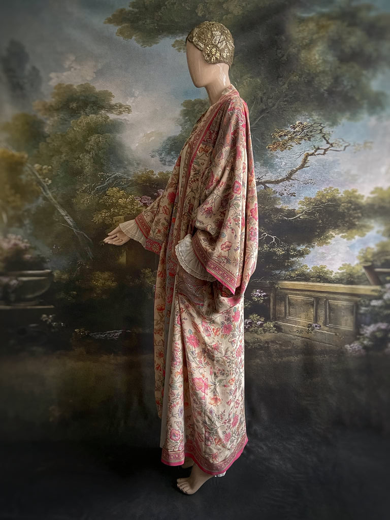 1920s inspired silk kimono robe created from vintage rose pink, pale lavender, china blue and antique ivory silk crepe. Unique bohemian designs from the Pavilion Parade studio.