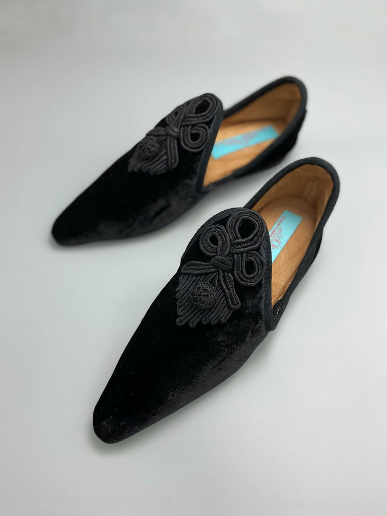 Black silk velvet pointed toe shoes with antique Victorian soutache braid embellishment by Pavilion Parade