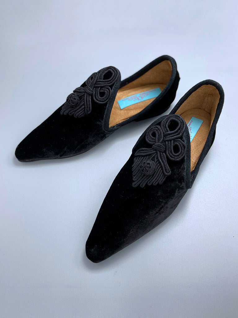 Black silk velvet pointed toe shoes with antique Victorian soutache braid embellishment by Pavilion Parade